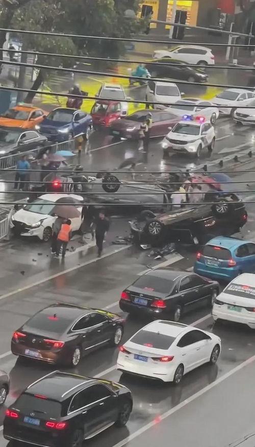 重庆小车爆料事件视频,视频揭露惊人真相 第1张 重庆小车爆料事件视频,视频揭露惊人真相 第1张